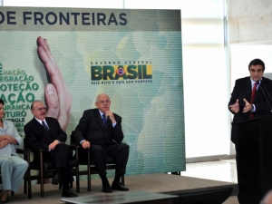 Governo lança plano para combater crimes nas fronteiras