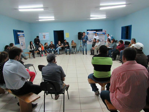 Moradores apresentam as principais reivindicações das comunidades / Foto: Assessoria 