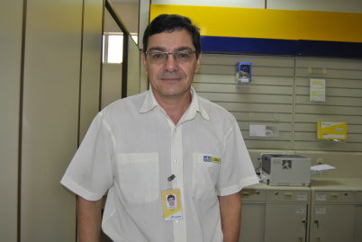 Greve dos bancários atinge clientes em Amambai Ramão Alex, gerente dos Correios em Amambai / Foto: Moreira produções