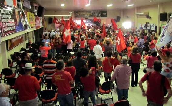Convenção do PT aconteceu no auditório da Fetems com a participação de grande número de militantes Fotos - Elvio Lopes