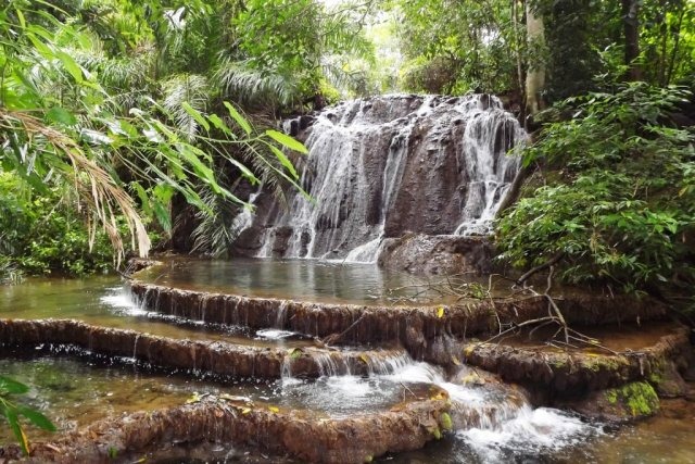 A Cascata do Jabuti é pequena, não tem pontos de banho, mas fica em meio a vegetação nativa e vale a contemplação (Foto: Valter Alessandro Agostini)