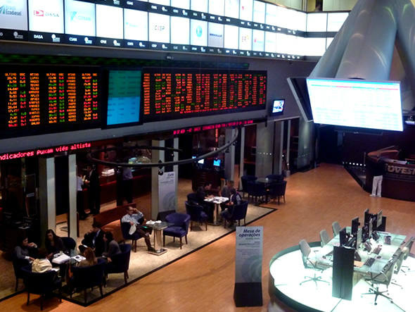 Bovespa sobe 0,99% na semana, mas perde 9% no mês Bovespa sobe 0,99% na semana, mas perde 9% no mês