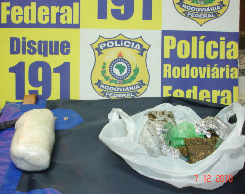 Aposentado e babá são presos com drogas em Ponta Porã