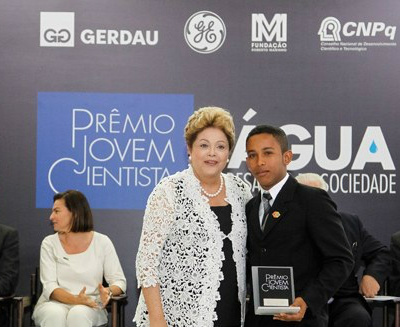 Jovens cientistas contribuem para desenvolvimento com inclusão social Em uma competição que se busca conhecimento, todos aqueles que participam ganham