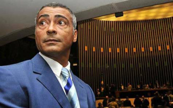 Romário se indigna com letargia do funcionamento da Câmara Romário expressou sua indignação com a lentidão da Câmara no Twitter na quarta-feira (8)Foto: Divulgação