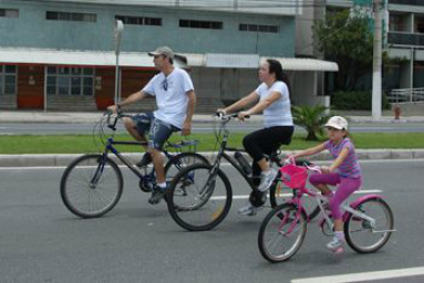 A Comissão de Finanças e Tributação da Câmara dos Deputados aprovou um projeto que obriga todos os Municípios com Plano Diretor a priorizarem o transporte público e o uso de bicicletas
