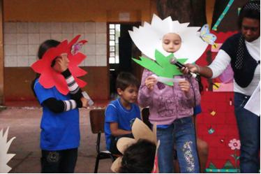 Alunos da escola Felipe realizam teatro sobre meio ambiente Alunos da escola Felipe realizam teatro sobre meio ambiente