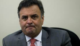 Senador Aécio Neves (PSDB-MG) desqualifica pedido de parlamentares do PT mineiro para que ele seja investigado na Operação Lava Jato / Marcelo Camargo/Agência Brasil