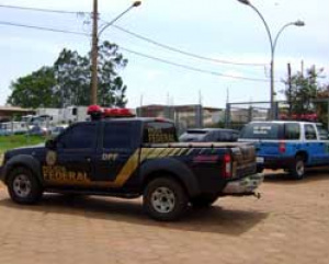 PF prende PMs por extorsão em Naviraí
