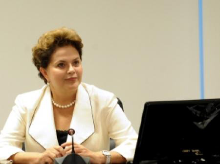 Dilma viaja hoje à tarde para Londres, onde fica até sábado
