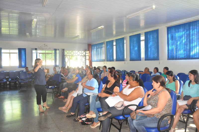 Secretaria de Educação de Amambai realiza palestra sobre higiene nas cozinhas