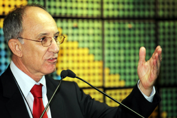 Presidente do PT visita MS nesta quinta-feira Rui Falcão, presidente nacional do PT.