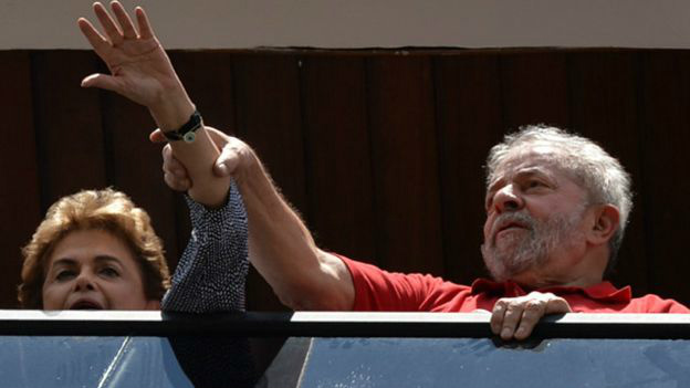 Protestos e convenção do PMDB criam final de semana decisivo para Dilma Segundo cientista política, 'acontecimentos da última semana, sobretudo a ação da Polícia Federal contra Lula, acirraram os ânimos'