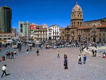 Organização boliviana pede medidas para proteger migrantes na Argentina