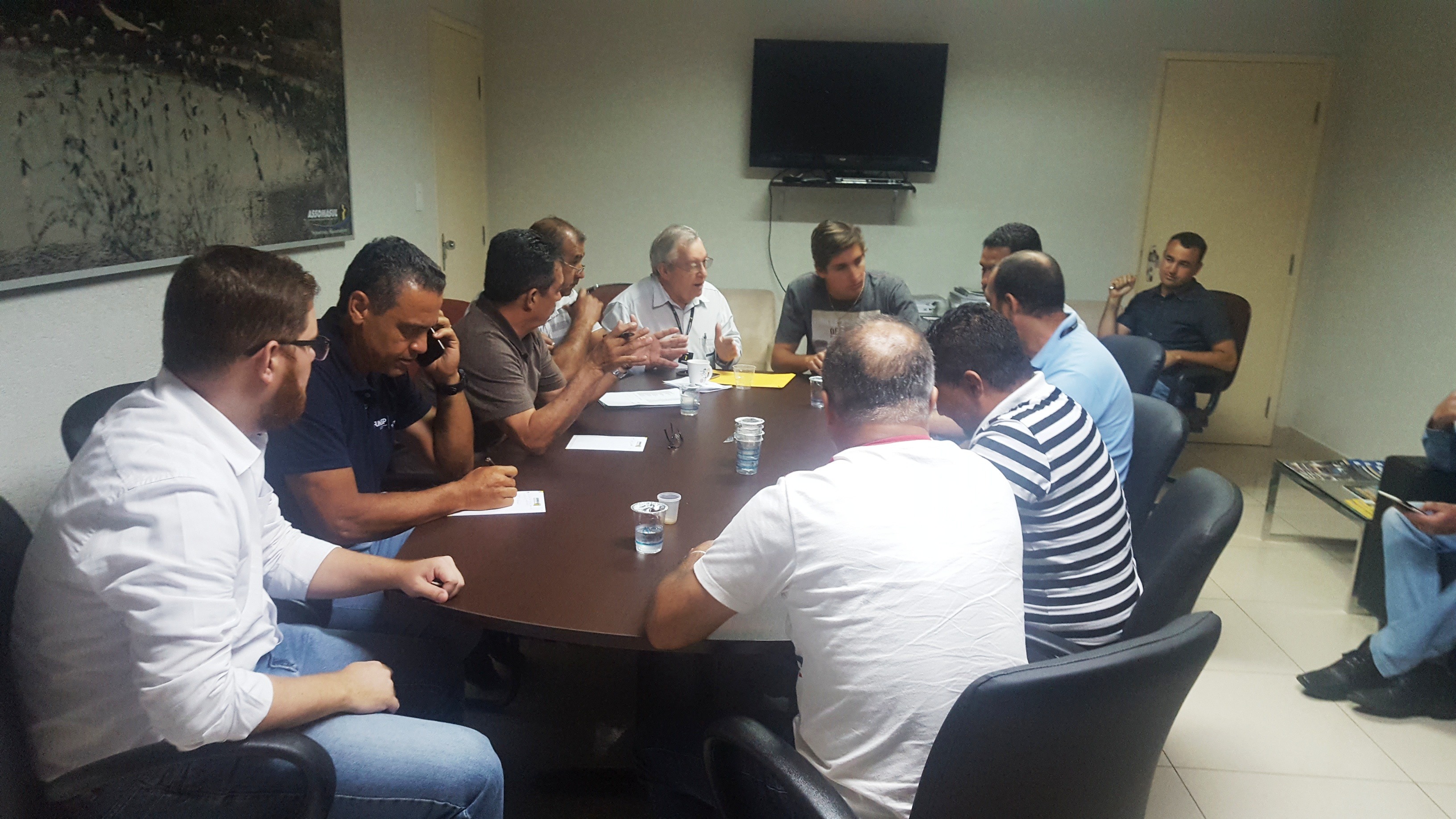 Sorteio define Sete Quedas como sede da rodada final da Copa Assomasul dia 11 Reunião ocorreu na sede da Assomasul (Foto: Willams Araújo)