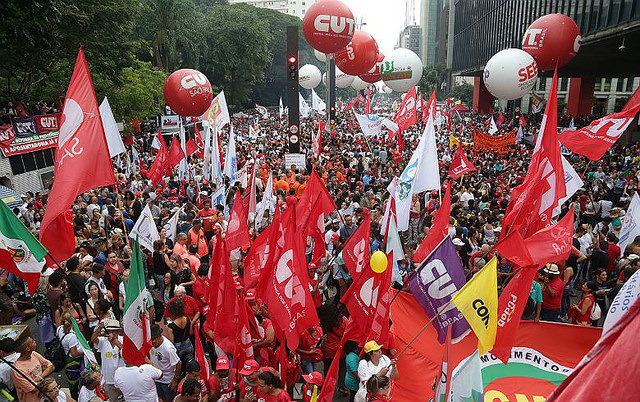 Centrais preparam protesto em 10 de novembro, véspera da "reforma" Ato das centrais também servirá para valorizar o papel dos sindicatos nas negociações coletivas / Foto: Paulo Pinto