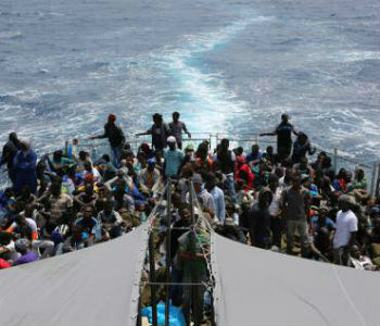 Mais de 300 mil refugiados cruzaram o Mediterrâneo este ano Foto: OIM/Francesco Malavolta