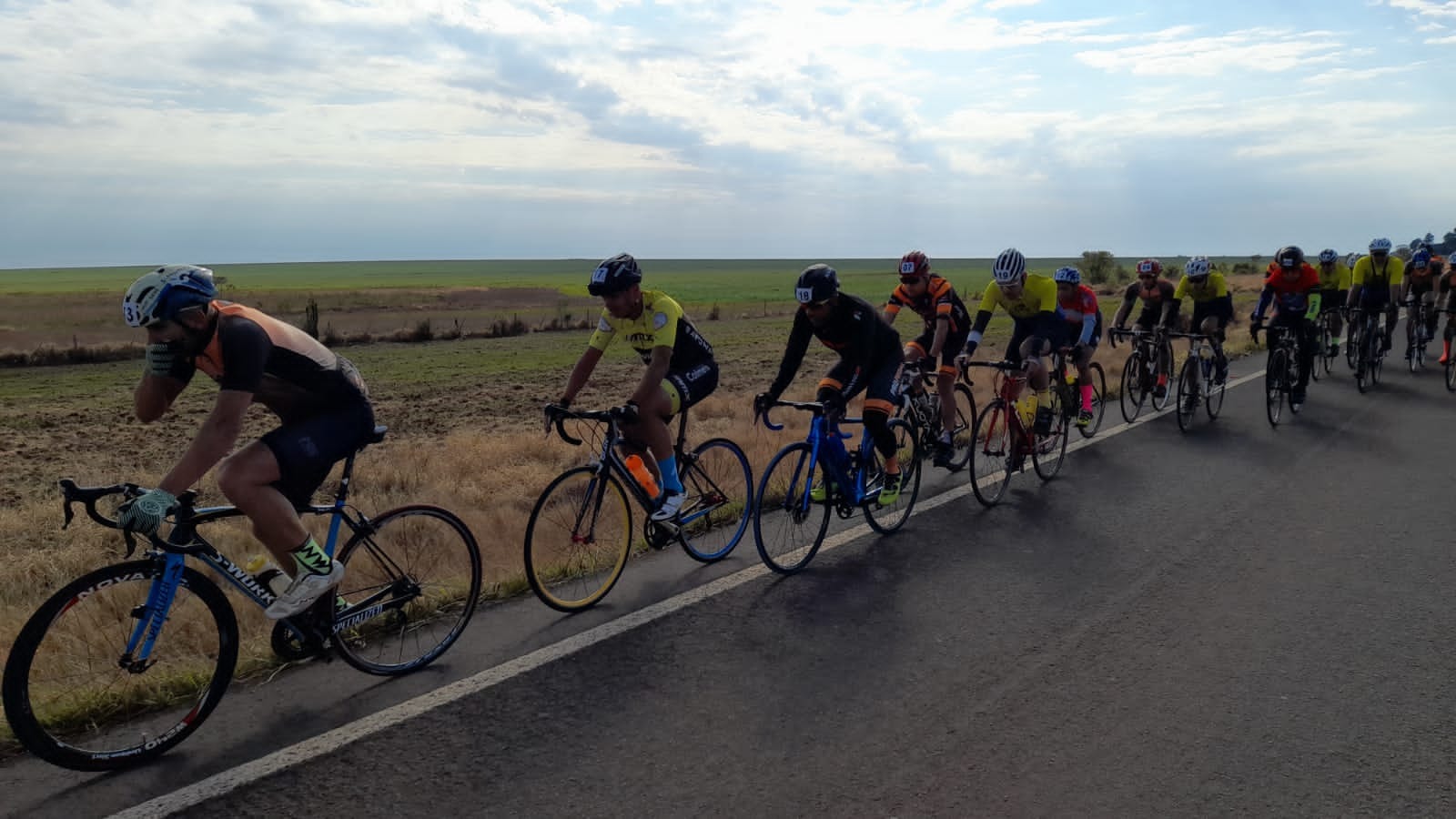 Treinão dos Amigos da Fronteira reúne amantes do ciclismo de Amambai e região Foto:Divulgação