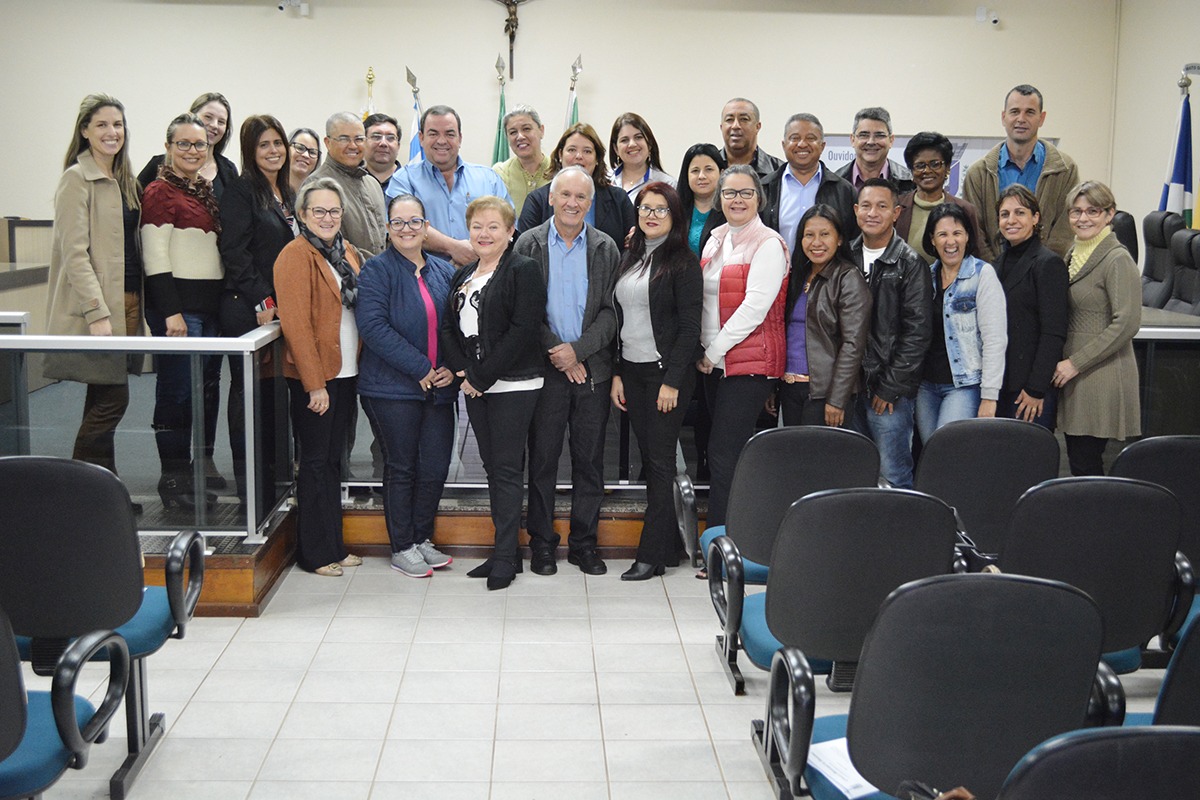 Lançamento do concurso de frases contou com a presença de diretores das escolas das redes públicas e particulares de Amambai / Foto: Assessoria