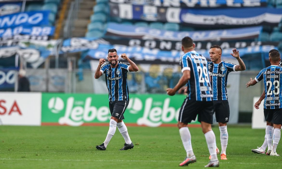 Grêmio vence Inter e conquista segundo turno do Gaúcho © Lucas Uebel/Grêmio FBPA/Direitos reservados