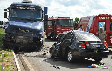 Acidente na BR- 163 mata pai e suas filhas de nove e quatro anos