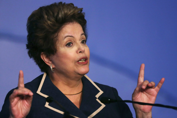 Dilma não se manifestará sobre Snowden “Me dou completamente o direito de não me manifestar sobre o que não foi encaminhado”, disse a presidenta