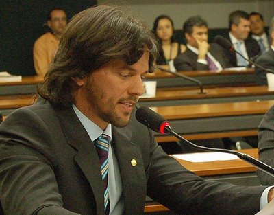 Comissão aprova vale-esporte de R$ 50 por mês Comissão aprova vale-esporte de R$ 50 por mês