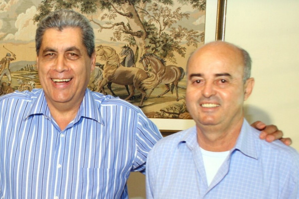 Nova Andradina inaugura Hospital Regional ao completar 52 anos de emancipação O governador do Estado, André Puccinelli e o prefeito de Nova Andradina, Gilberto Garcia.
