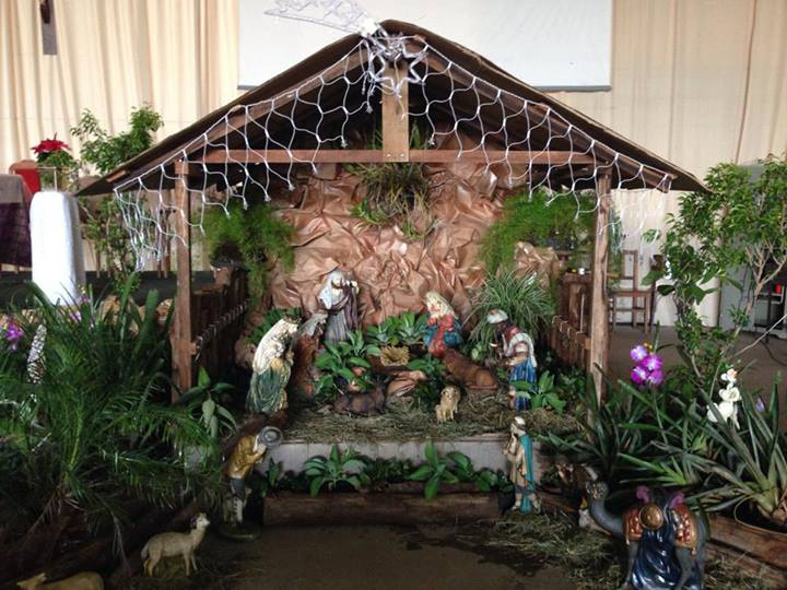 Presépio da igreja católica de Amambai promove tradição natalina O presépio é tradição das igrejas católicas.