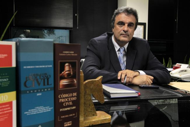 Cardozo garante que abusos em operações policiais serão punidos