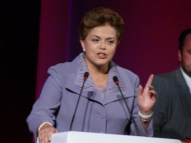 MPE pede multa a Dilma Rousseff, Lula e Sérgio Cabral por propaganda irregular MPE pede multa a Dilma Rousseff, Lula e Sérgio Cabral por propaganda irregular