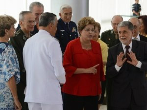 Governo brasileiro decide pela compra de aviões-caça suecos