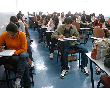 Enem será reaplicado hoje a 9,5 mil estudantes prejudicados por erros da prova