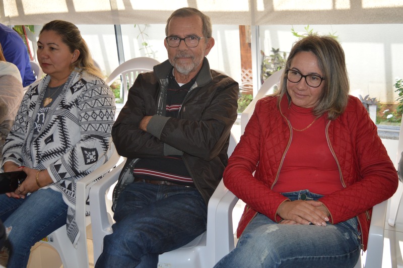Sindicatos amambaienses participaram de palestra sobre Previdência E/D: Rozana Fernandes, vice-presidente do Simted; Humberto Vilhalva, presidente do Simted e Fátima Pereira, secretária do Sisem / Foto: Moreira Produções