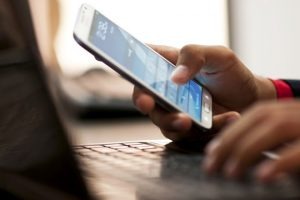 Identificar você será tão fácil como apresentar o seu telefone celular Foto: Divulgação