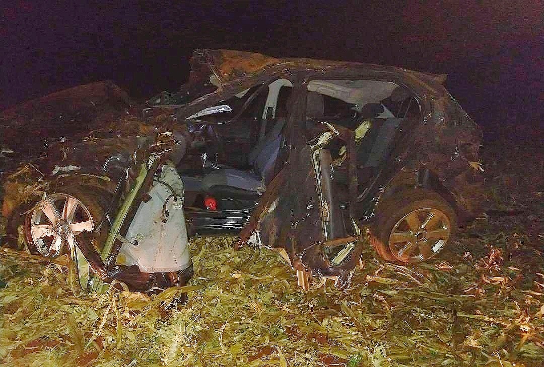 Capotamento na MS-386 provoca morte de motorista, na noite deste sábado Fotos: Esther Miranda