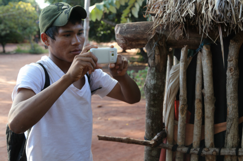 Anísio Areve filmando em Amambai