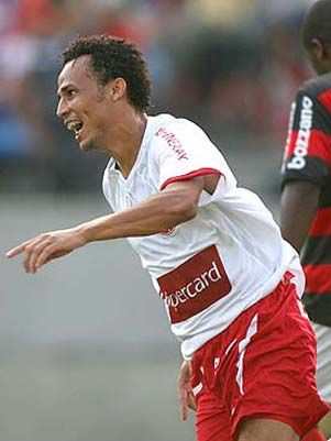 Gilmar é nova opção de ataque para o Corinthians