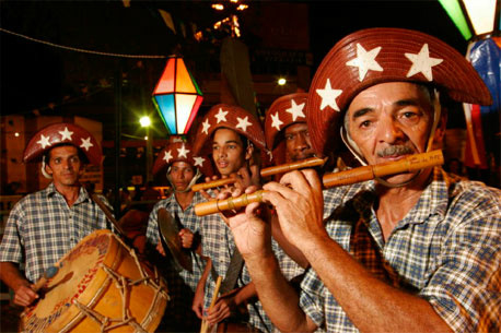 Tradição das festas juninas é tema de mostra