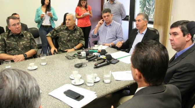 Reinaldo pede presença do Exército em área de conflito indígena