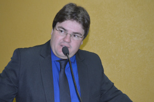 Vereador Maikell solicita atendimento às vilas Jardim Panorama e Orlando Viol Vereador Maikell afirma que as reivindicações atendem pedidos apresentados por moradores / Foto: Moreira Produções