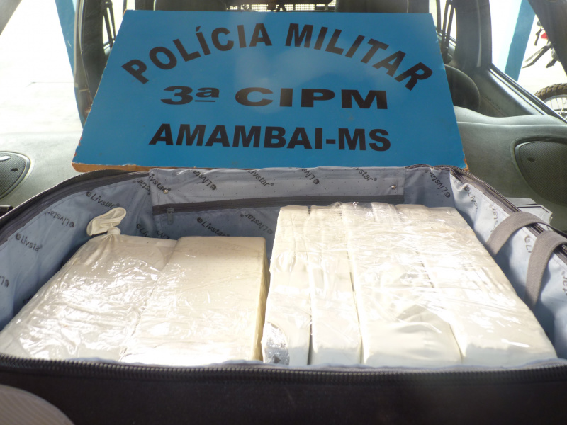 PM prende jovem por tráfico de droga