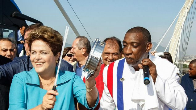 Brasileiro vai receber o turista da Copa sem violência e com carinho, diz Dilma Brasileiro vai receber o turista da Copa sem violência e com carinho, diz Dilma