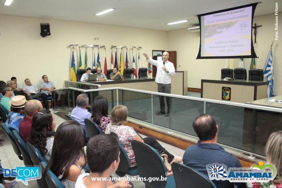 Audiência pública debateu Lei de Diretrizes Orçamentárias, em Amambai Nunca na história, houve uma participação tão expressiva em uma Audiência Pública para se tratar da LDO em Amambai.