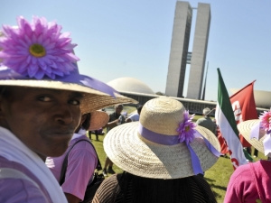 Trabalhadoras rurais fazem reivindicações durante a Marcha das Margaridas