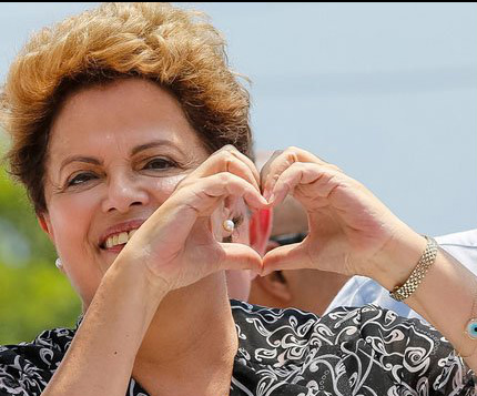 Final tem Dilma paz e amor e Lula velho de guerra