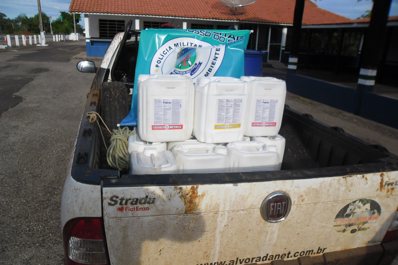 PMA autua funcionário de empresa em R$ 27,6 mil por transporte de agrotóxico