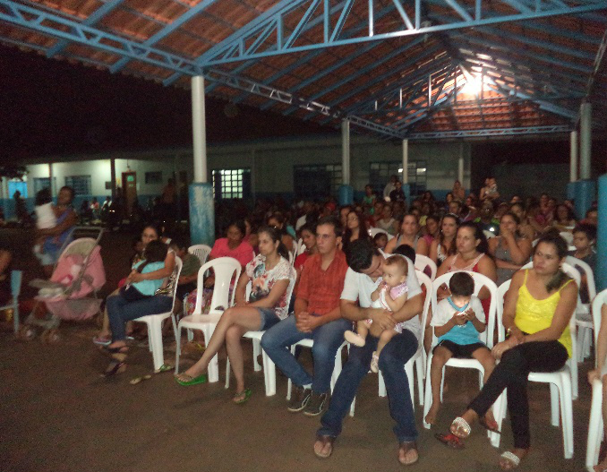 Membros da comunidade escolar do CEI Nosso Mundo, durante reunião realizada na terça-feira (15) / Foto: Arquivo/CEI 