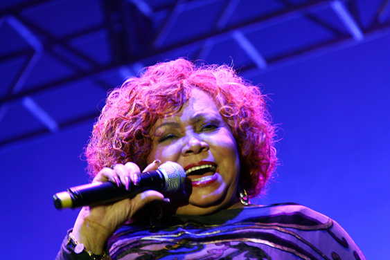 Sérgio Reis e Alcione abrem em grande estilo a noite de atrações do 13º Festival Sérgio Reis e Alcione abrem em grande estilo a noite de atrações do 13º Festival