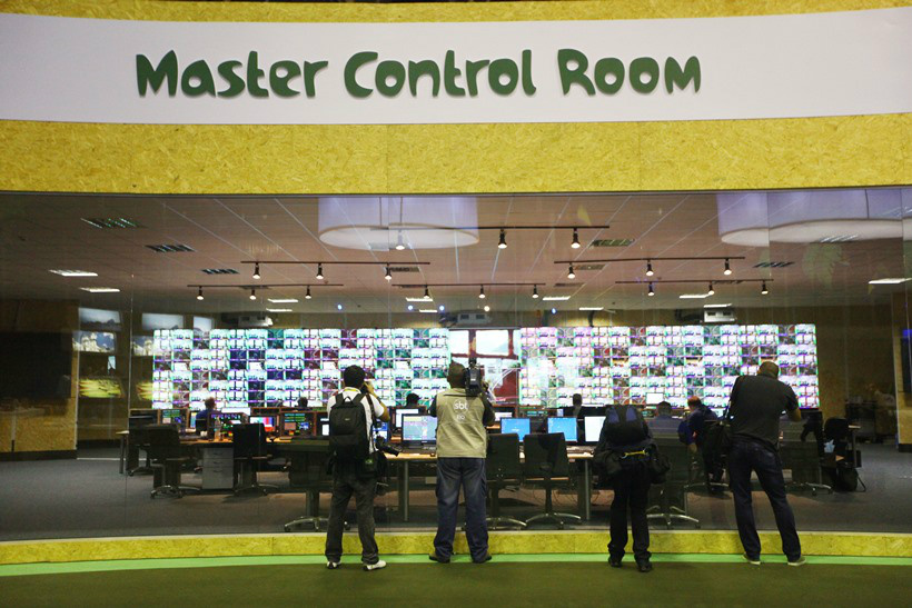 FIFA inaugura Centro Internacional de Transmissão da Copa O IBC recebe imagens ao vivo de todos os jogos da Copa nas 12 cidades-sede. Estrutura tem 17 estúdios de TV de até 400 metros quadrados